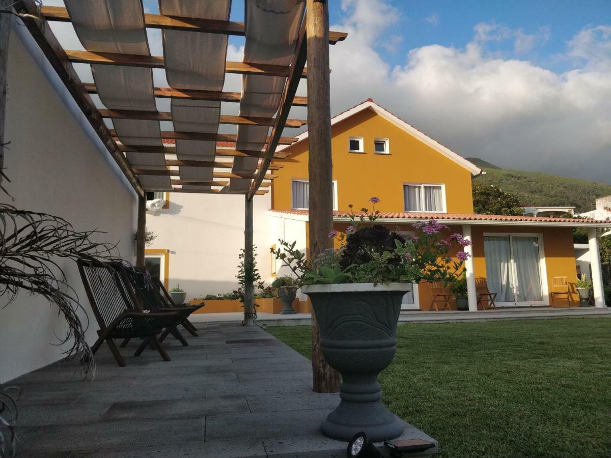 Casa D'Avo Guesthouse And Apartment Urzelina Extérieur photo