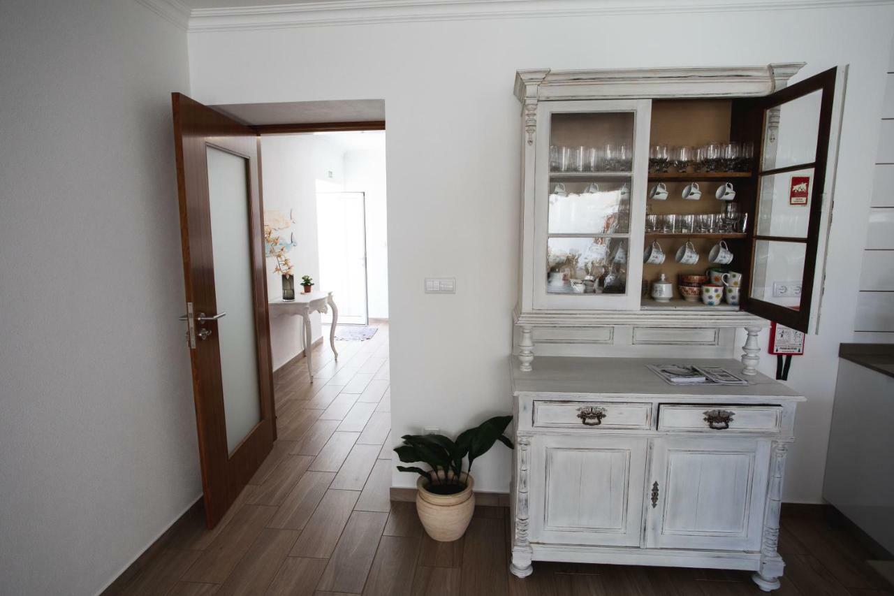 Casa D'Avo Guesthouse And Apartment Urzelina Extérieur photo
